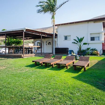 Avigail Guest House Yavne'el Bagian luar foto
