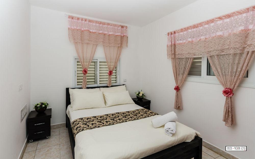 Avigail Guest House Yavne'el Bagian luar foto