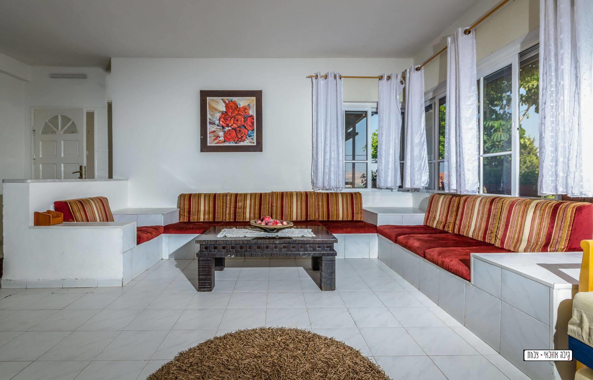 Avigail Guest House Yavne'el Bagian luar foto